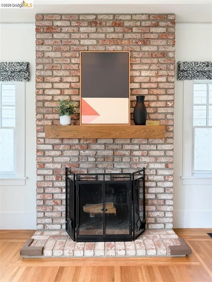 Photo of 355 Arlington Ave