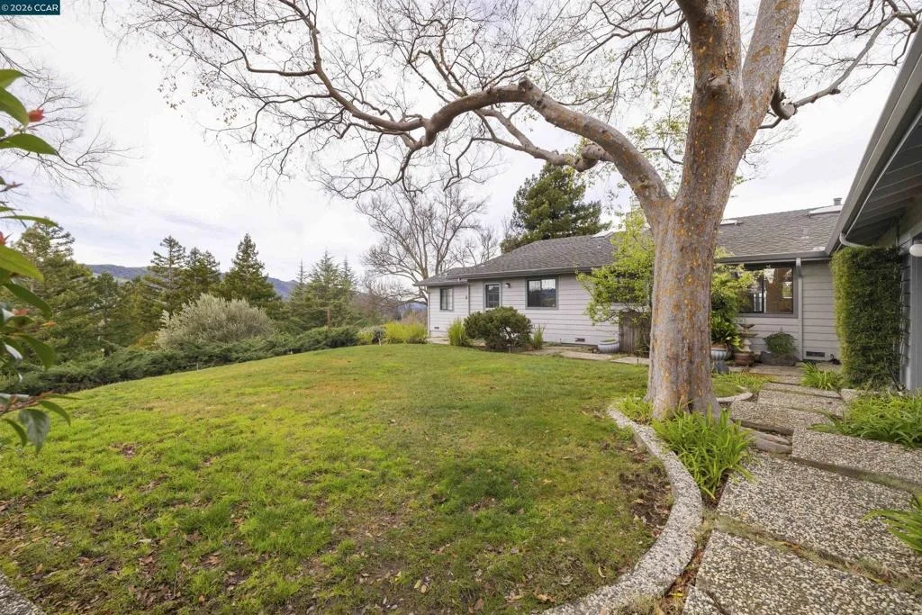 Photo of 333 Merrilee Pl