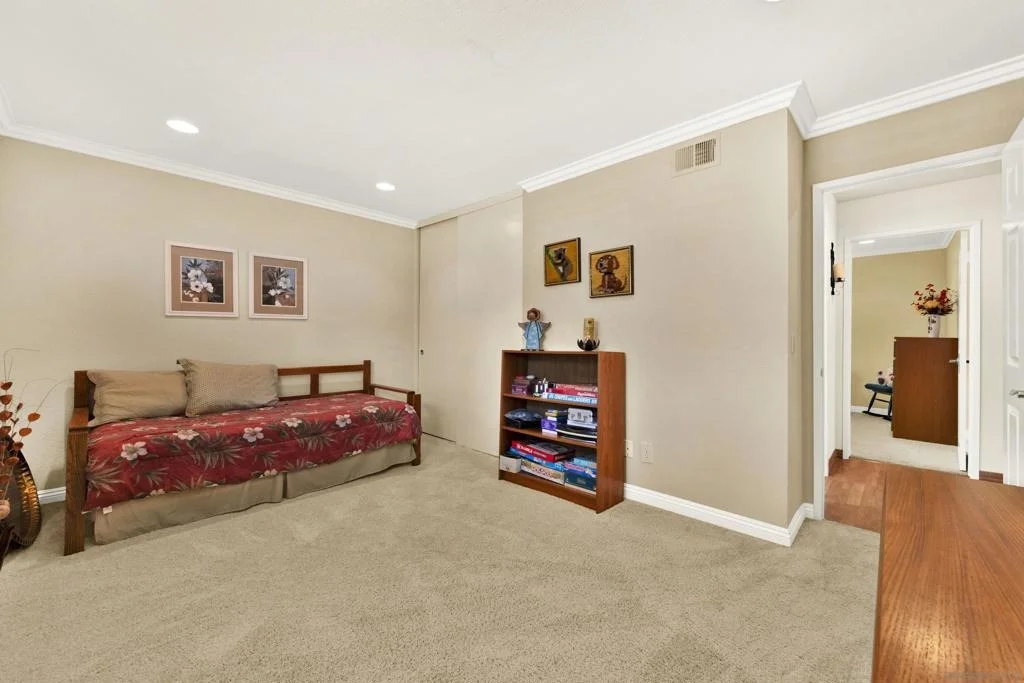 Photo of 13057 Treecrest