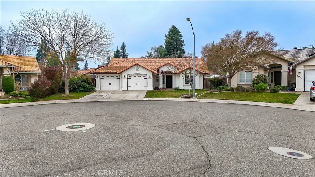 Photo of 724 Robin Drive