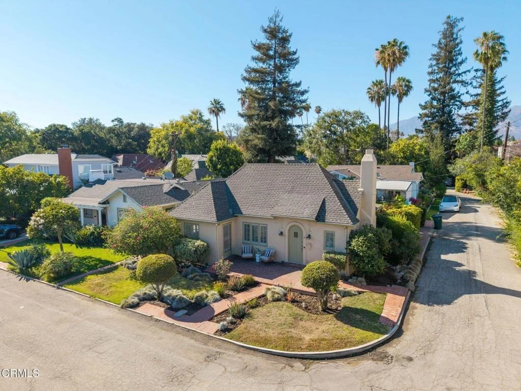 Photo of 15 Oak Knoll Gardens Drive