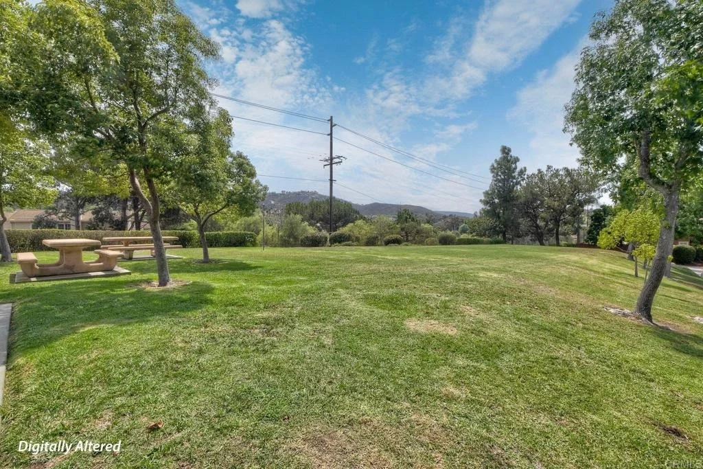 Photo of 975 Rose Arbor Drive