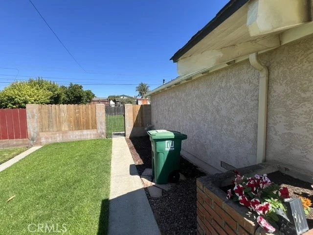 Photo of 3930 Hillview Road
