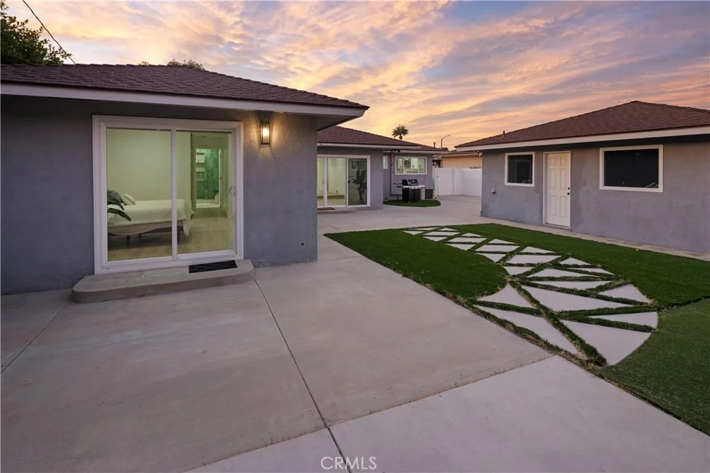 Photo of 1066 E 45th Way