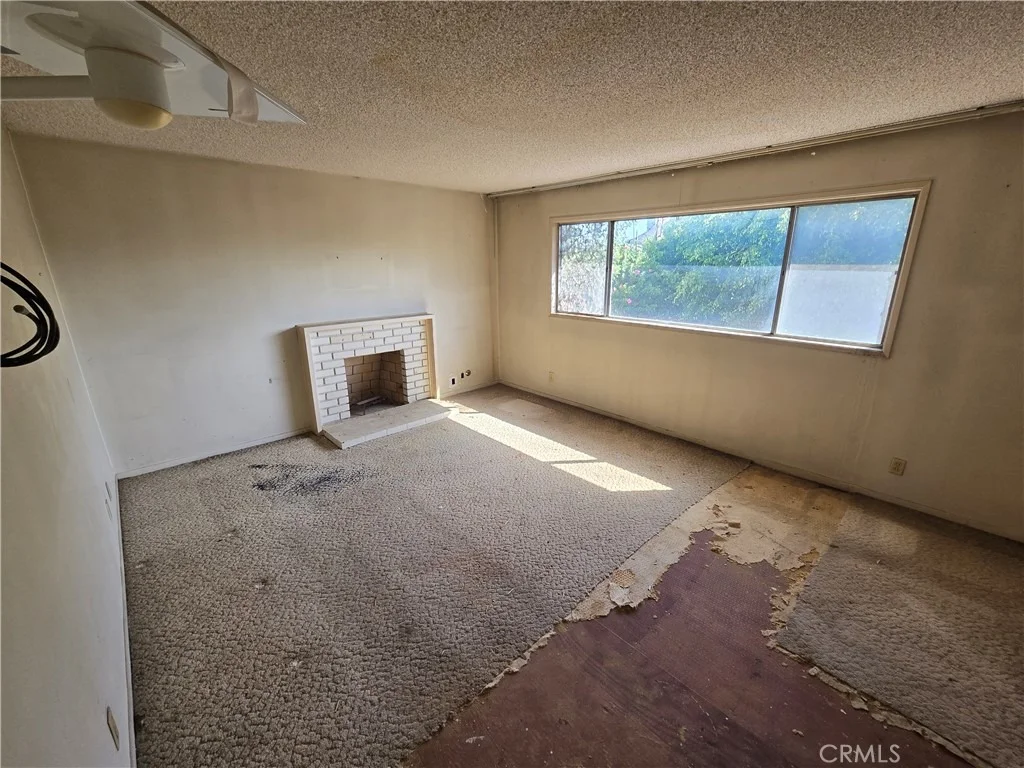 Photo of 3840 Rose