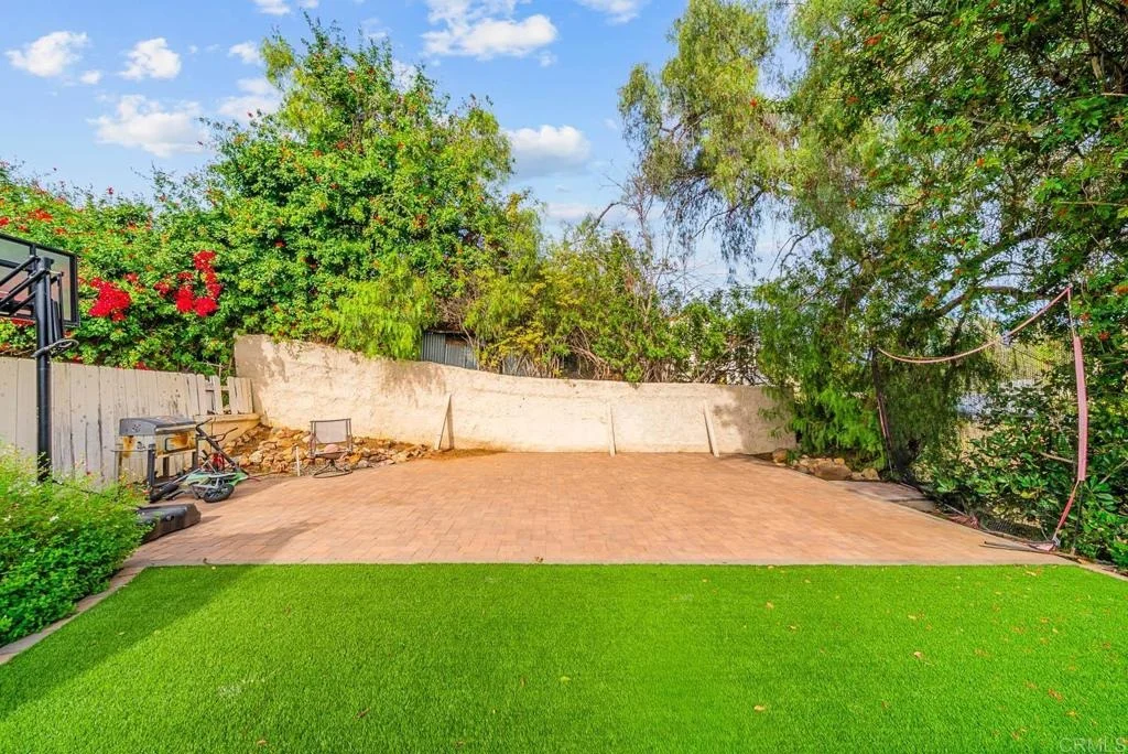 Photo of 10820 Dutton Drive