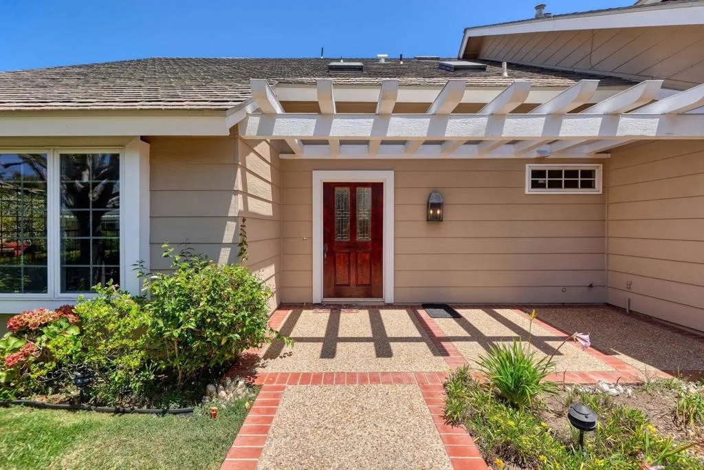 Photo of 8745 Robin Hood Lane