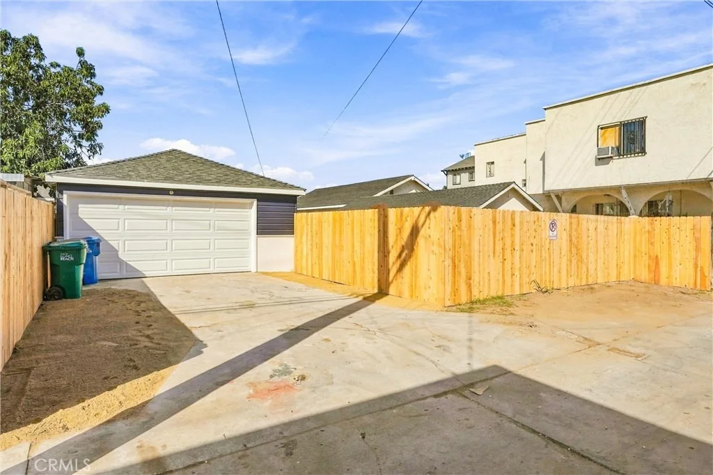 Photo of 2246 Locust Avenue