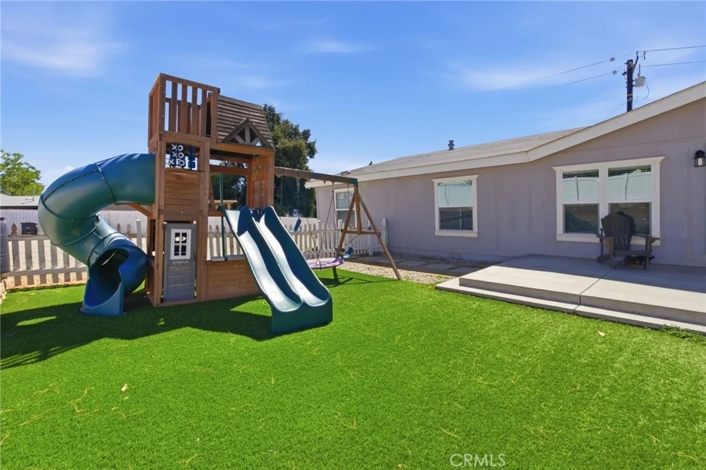 Photo of 9584 Avenida Miravilla