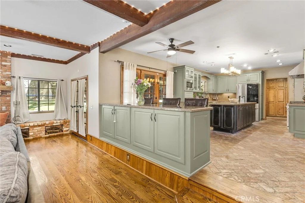 Photo of 13515 Oak Mountain
