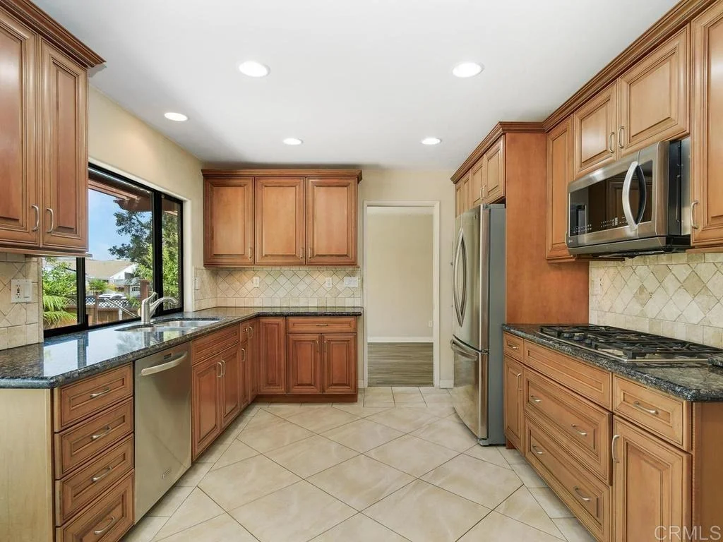 Photo of 4798 Hillside Drive