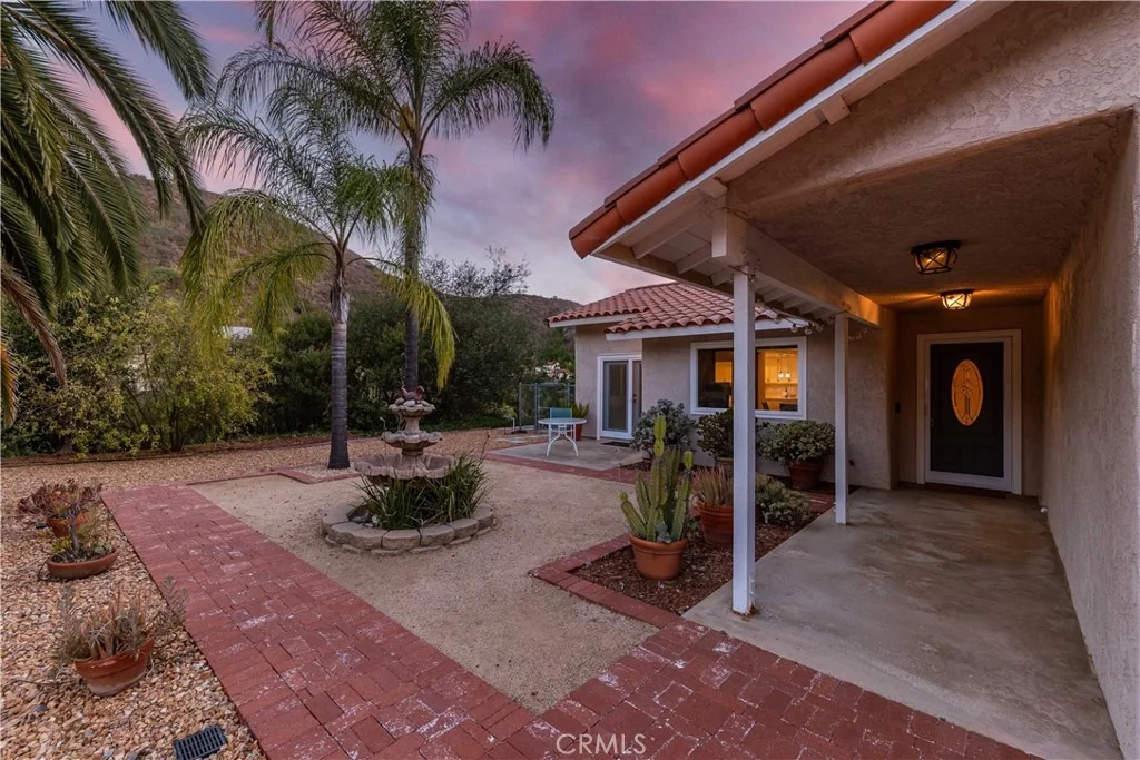 Photo of 45251 La Cruz Dr
