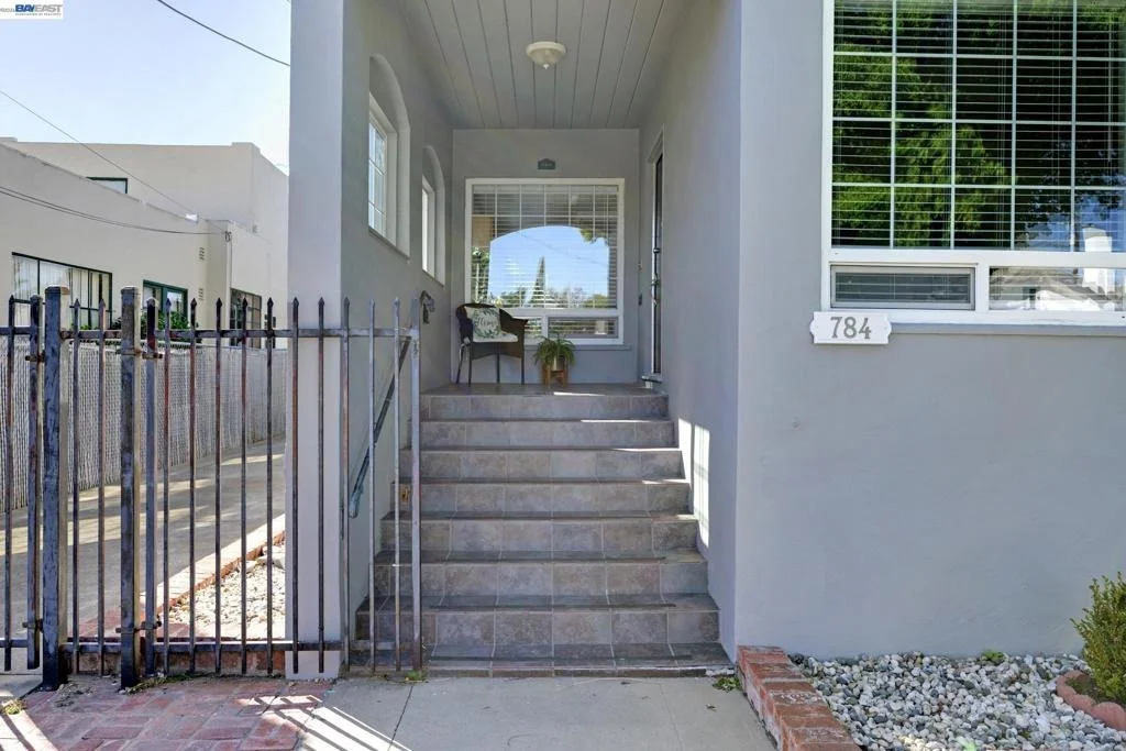 Photo of 784 Sunset Blvd