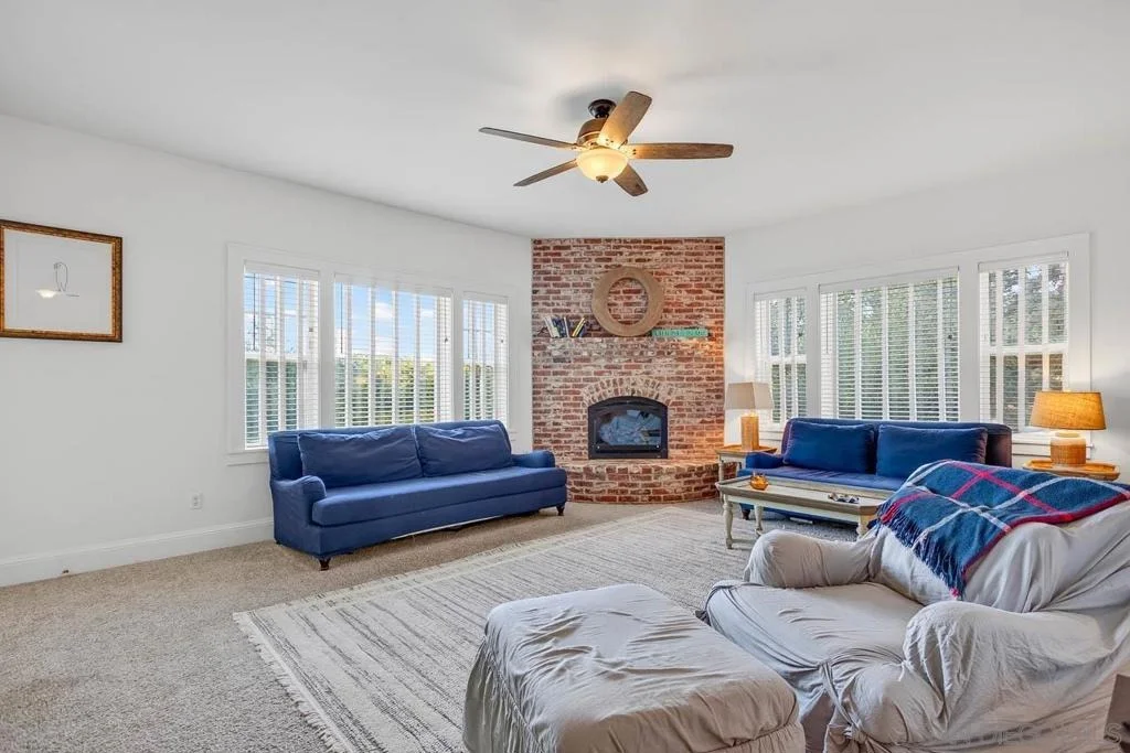 Photo of 4823 Belvedere