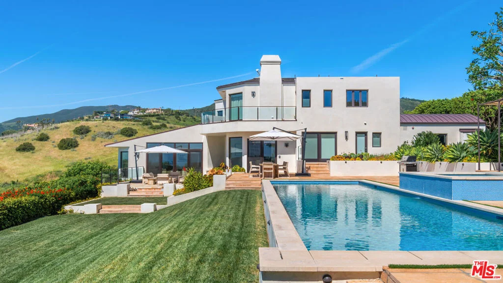 Photo of 27445 Winding Way