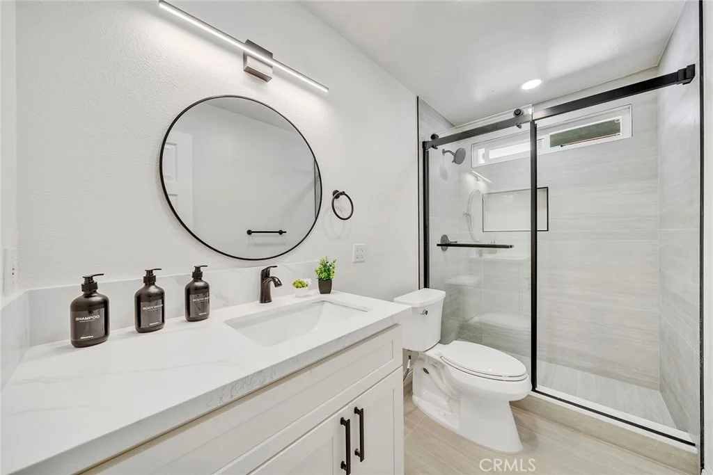 Photo of 188 W Arthur Avenue
