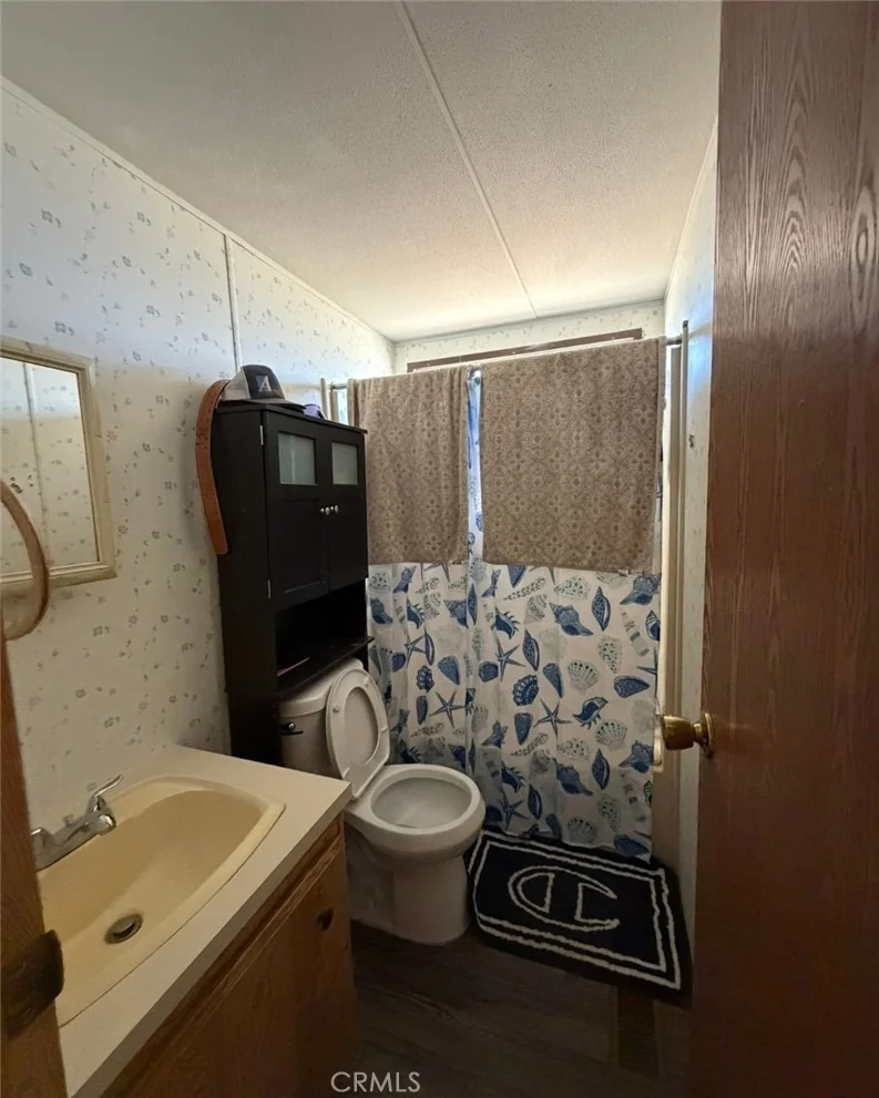 Photo of 37525 E Benton Road