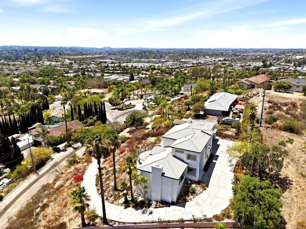 Photo of 1522 Maxwell Lane