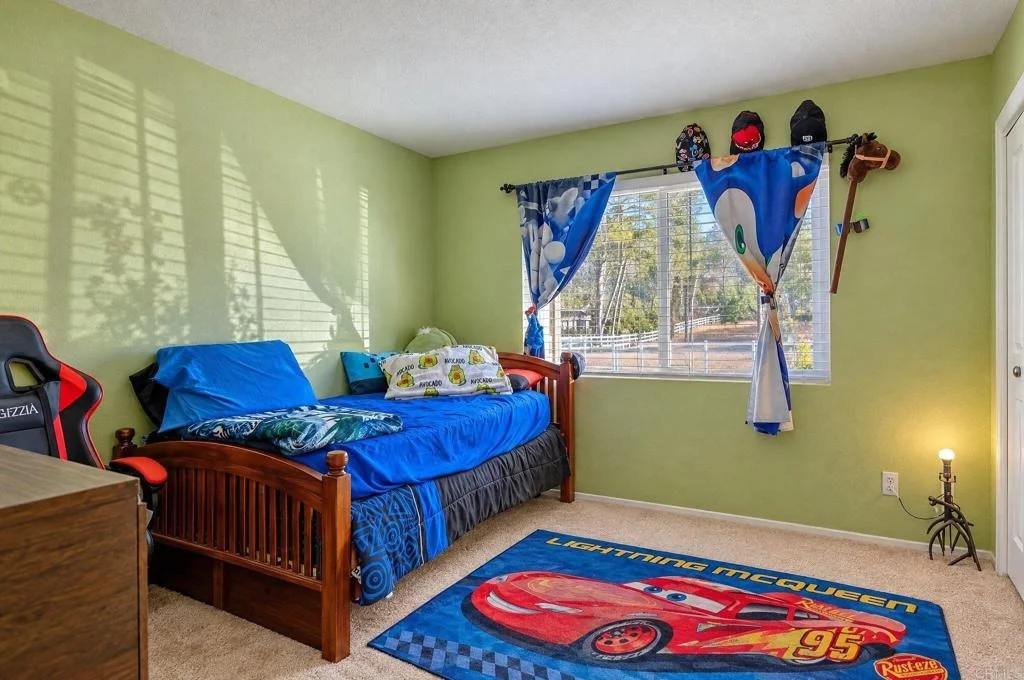 Photo of 15360 Round Tree Road