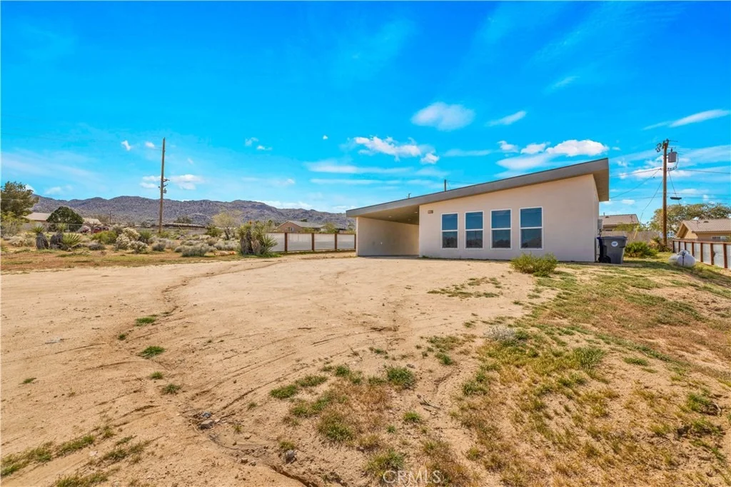 Photo of 7276 Encina Road