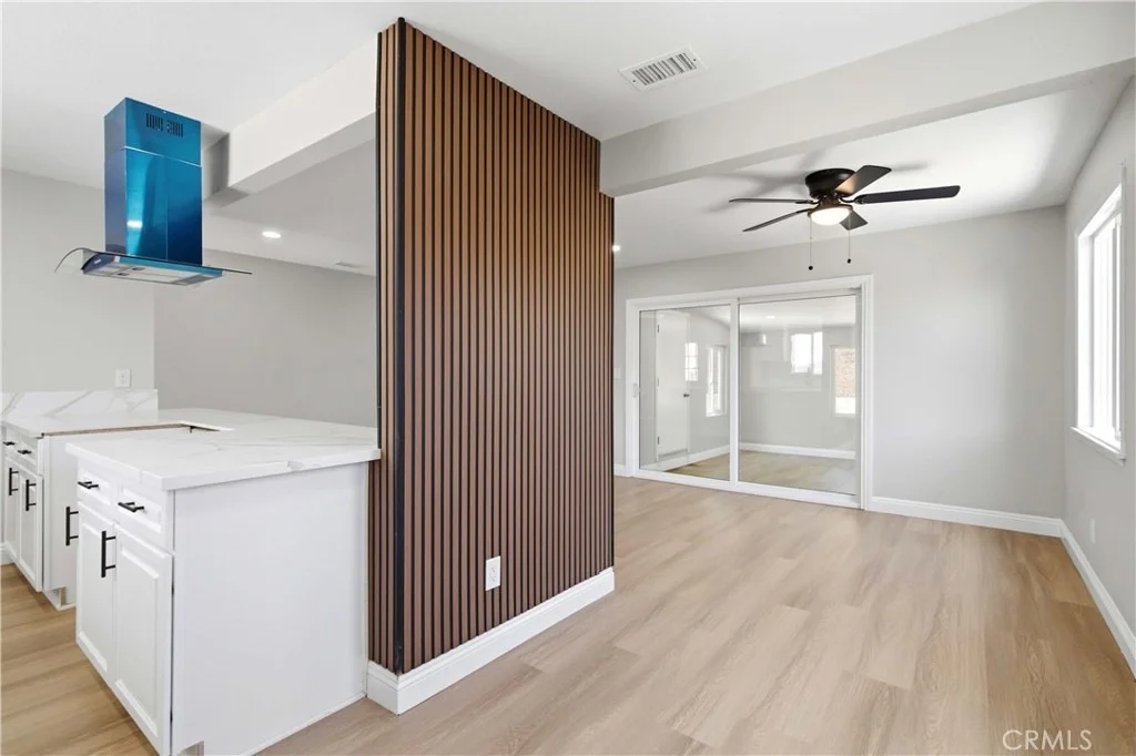 Photo of 5945 Paramount Drive