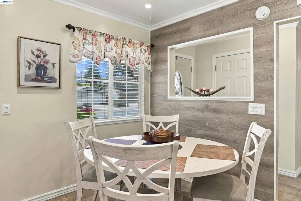 Photo of 8657 Davona Dr