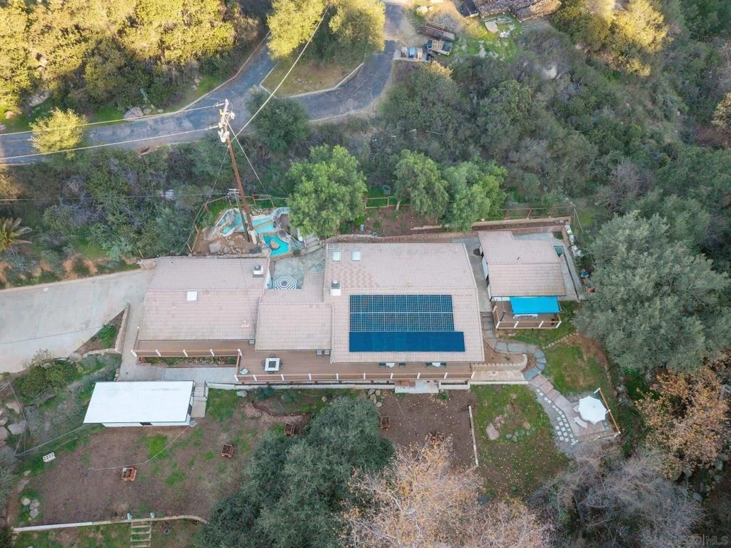 Photo of 1165 Midway Dr