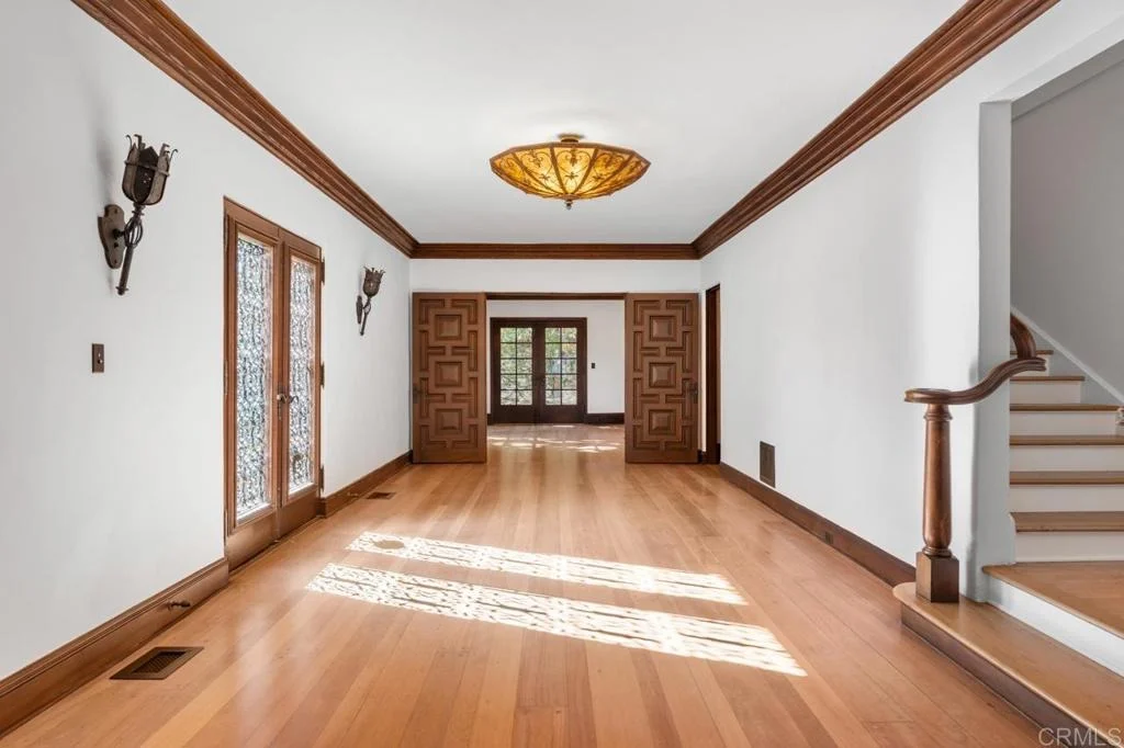 Photo of 1015 Alameda Boulevard