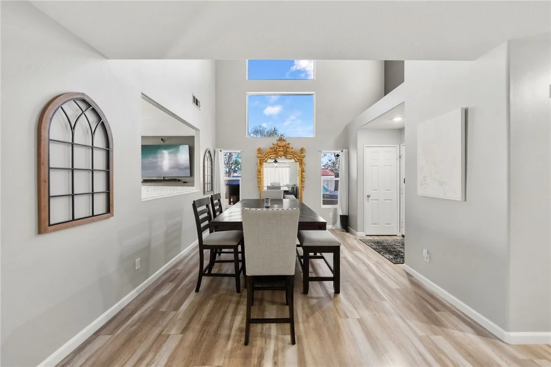 Photo of 26840 Redwood