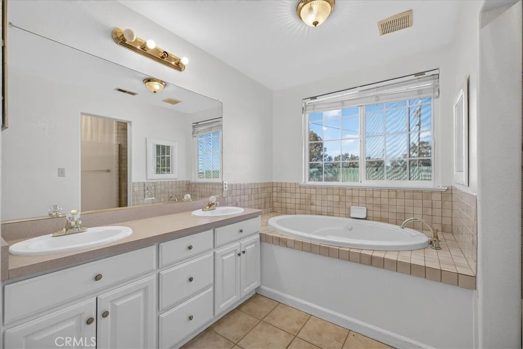 Photo of 6838 County Road 18