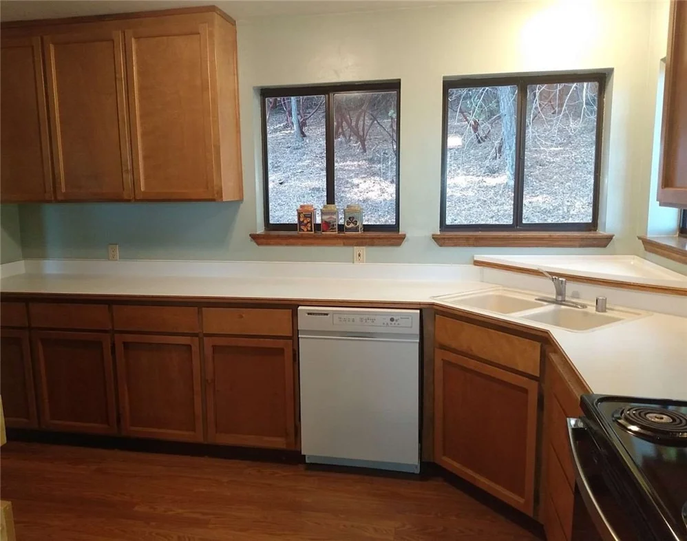 Photo of 16934 Hofacker Lane