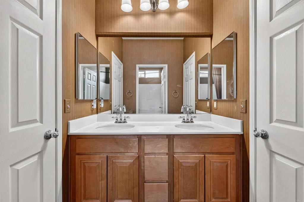 Photo of 28017 Windjammer Court