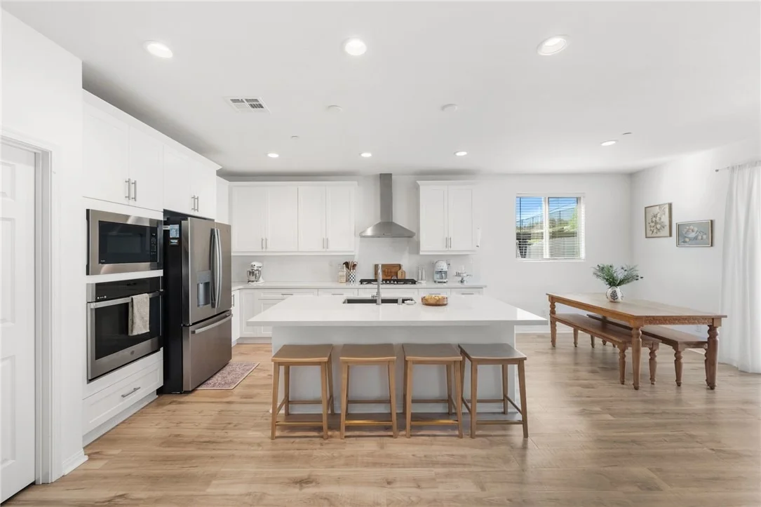 Photo of 21206 Saratoga Drive