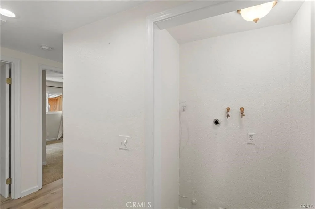Photo of 2051 6th