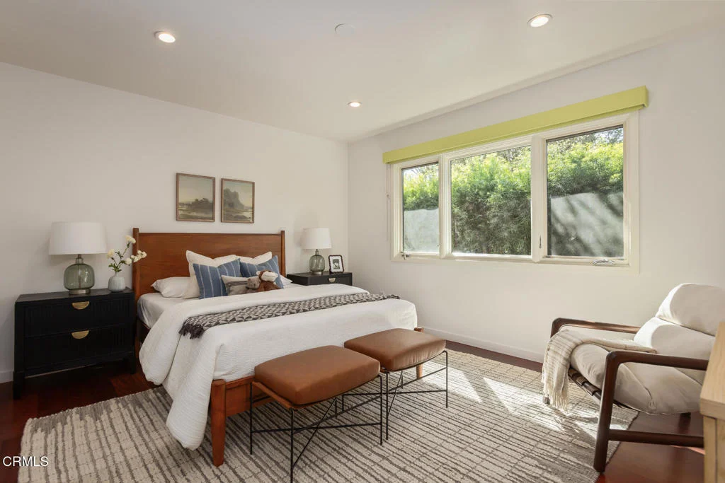 Photo of 663 W California Boulevard