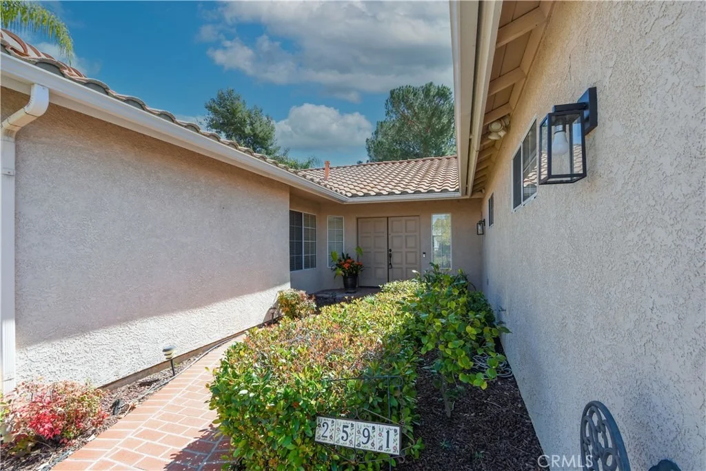 Photo of 2591 Peach Tree