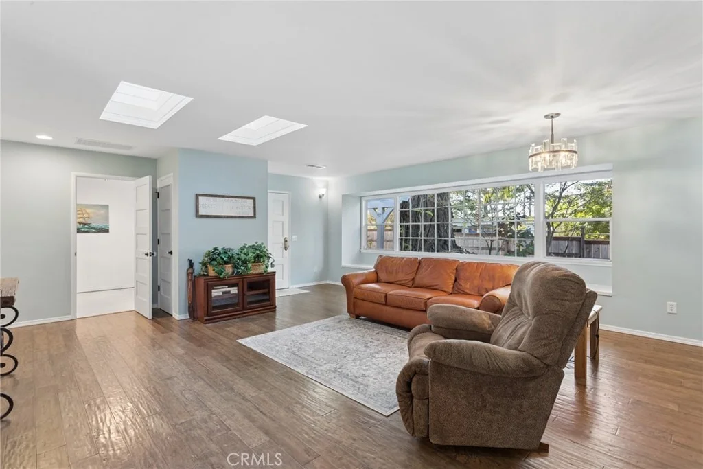 Photo of 2410 Langton