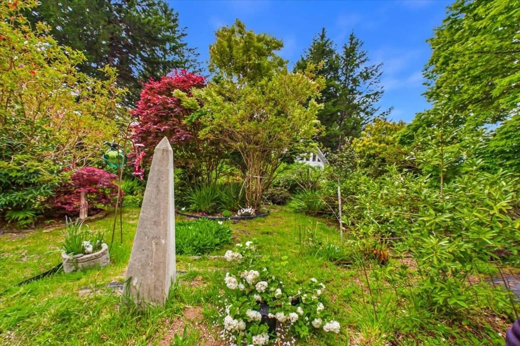 Photo of 520 Redwood Road