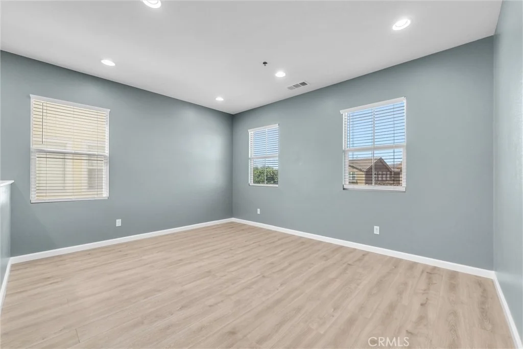 Photo of 5087 S Centennial