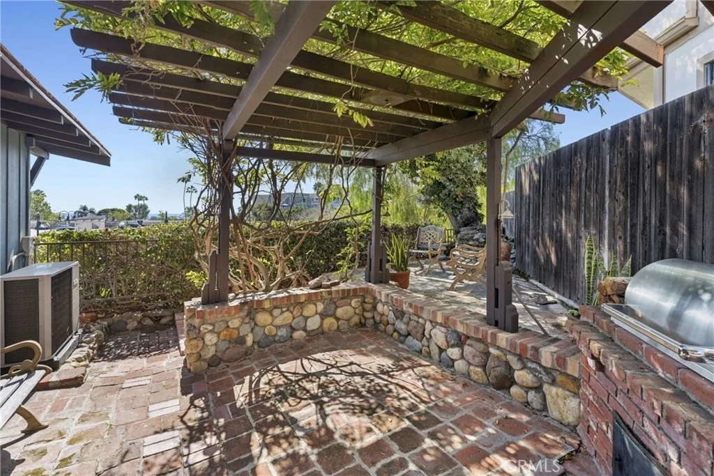 Photo of 310 Hawthorne Road