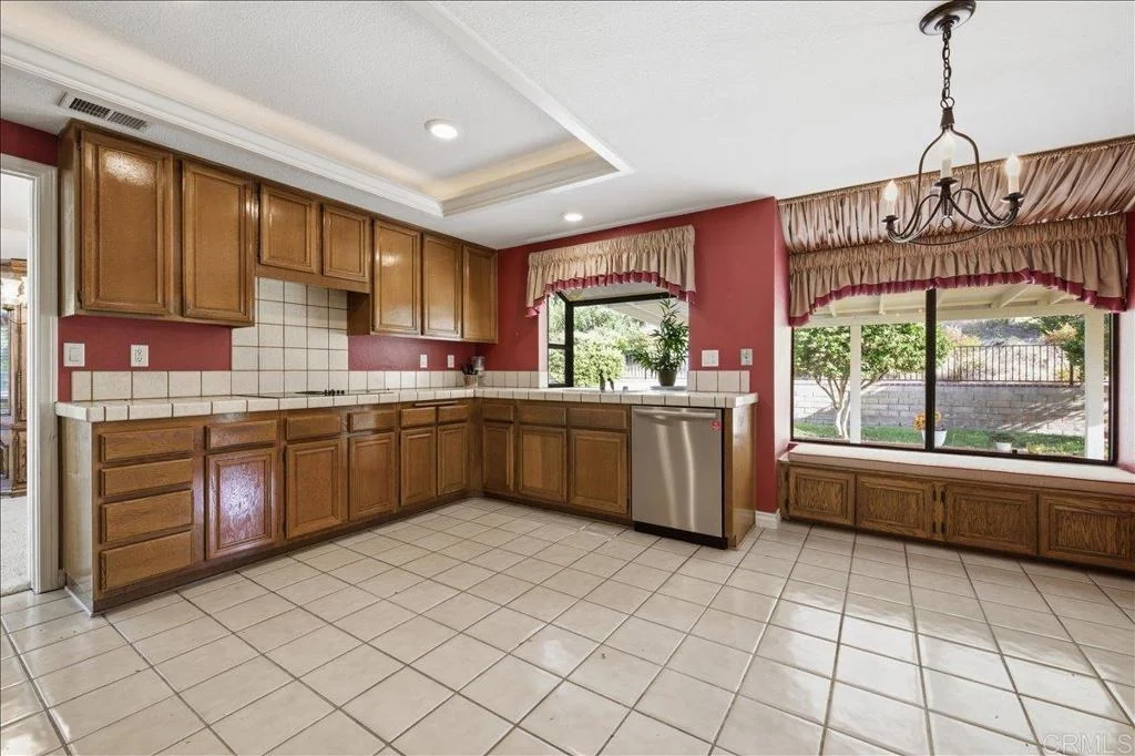 Photo of 1066 Surrey Drive