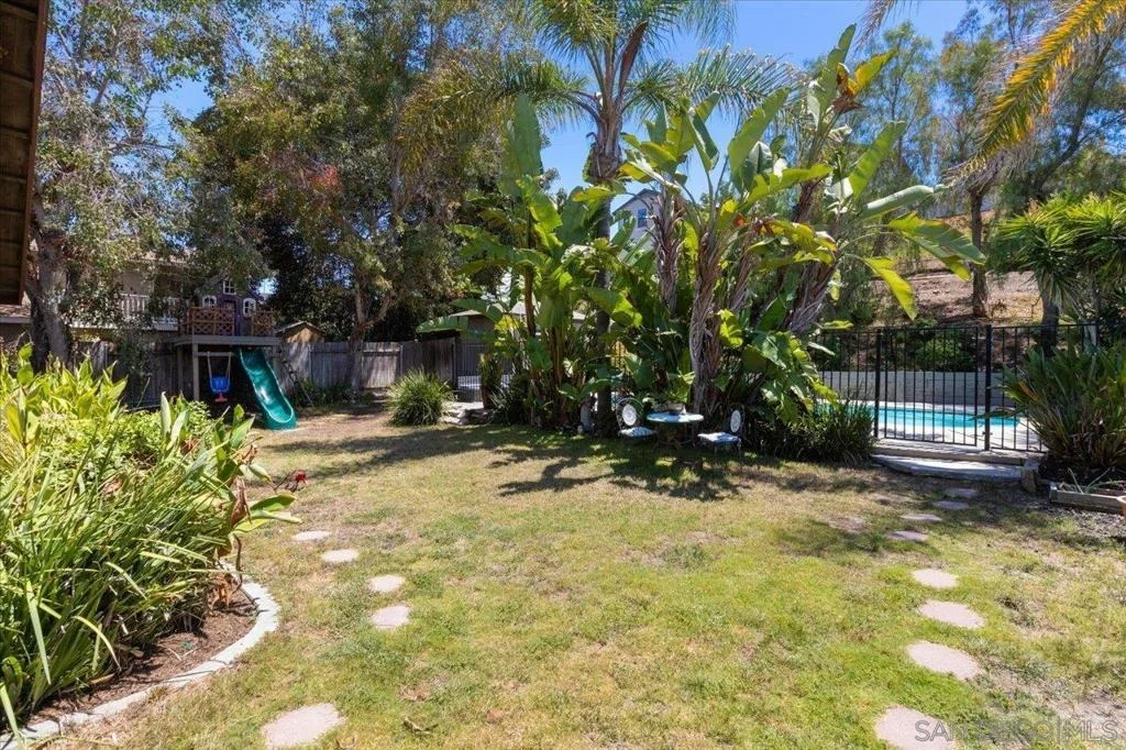 Photo of 2337 Fallingleaf
