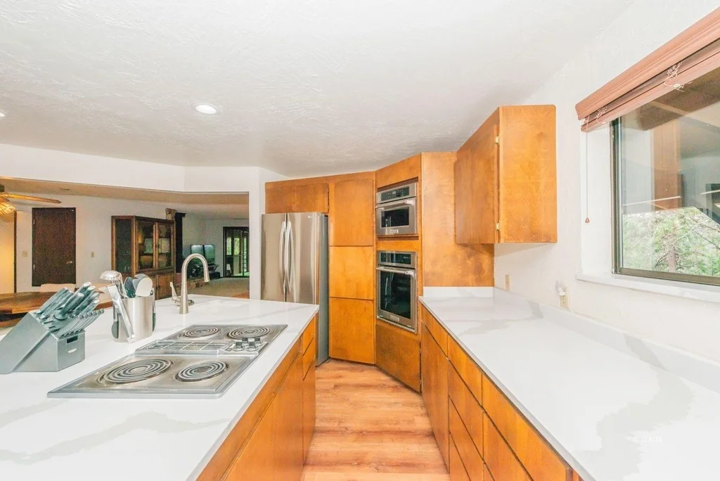 Photo of 410 Lake Forest Dr.