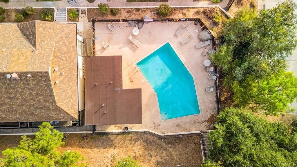 Photo of Unit C at 2636 Alpine Boulevard