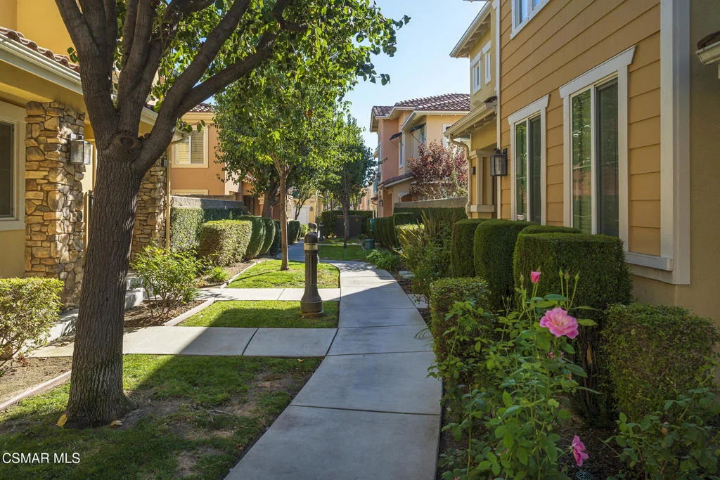 Photo of Unit B at 2916 Esperanza Way