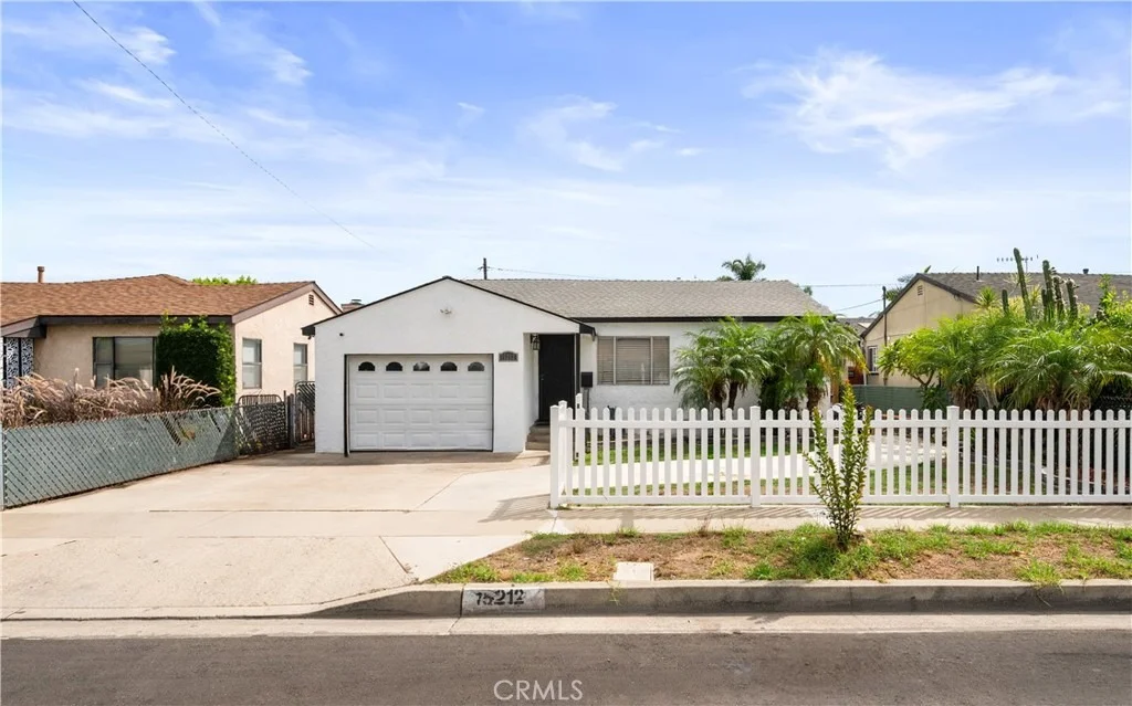 Photo of 15212 Arcturus Avenue