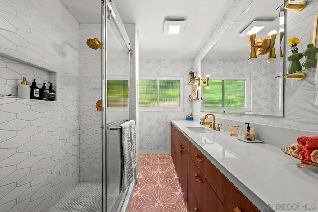 Photo of 2208 Sunset Drive