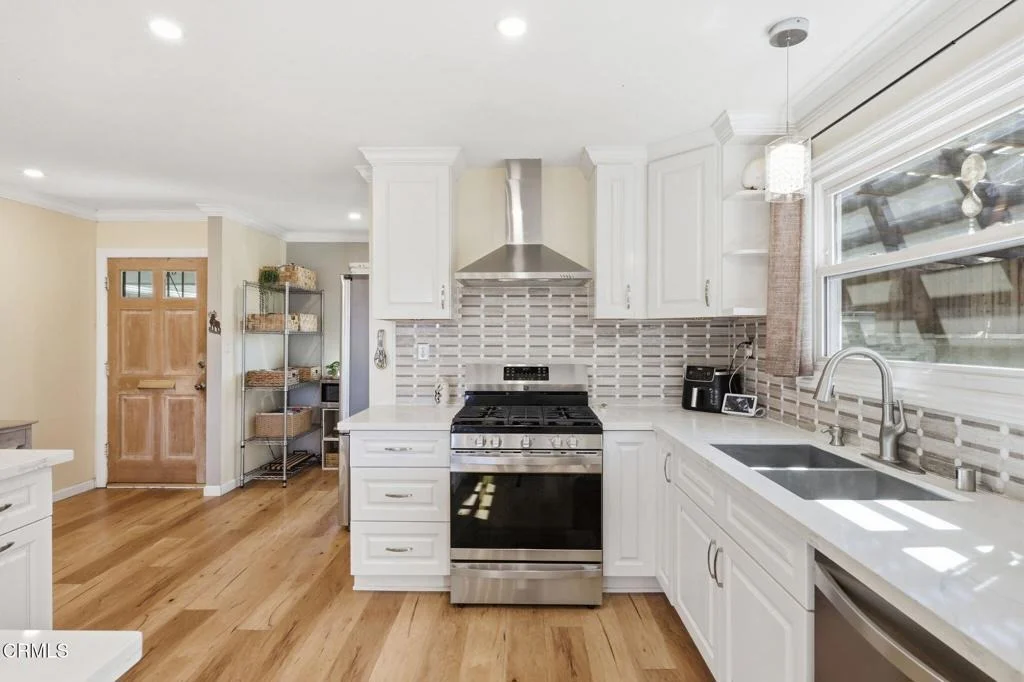 Photo of 3899 Maple Street