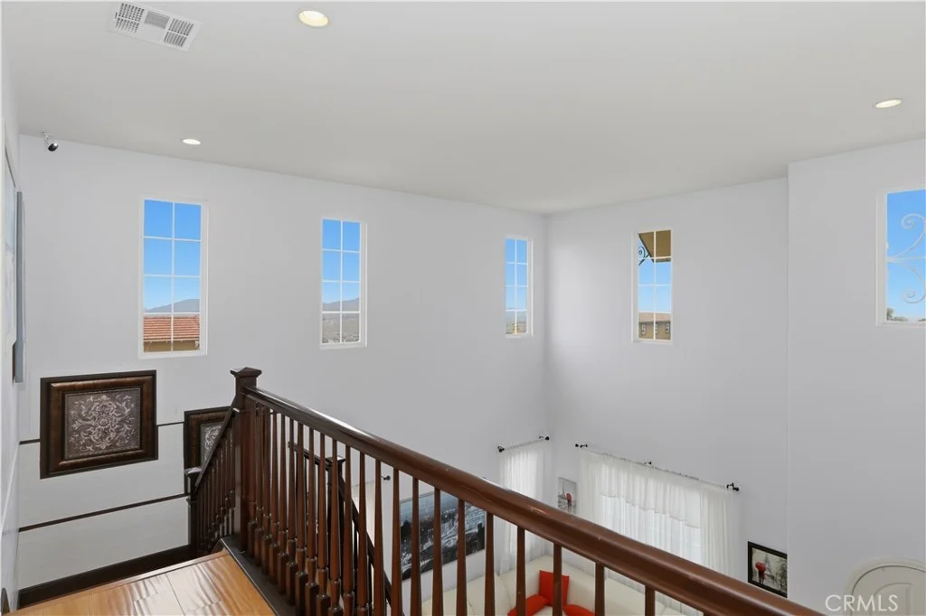 Photo of 15979 Skyridge