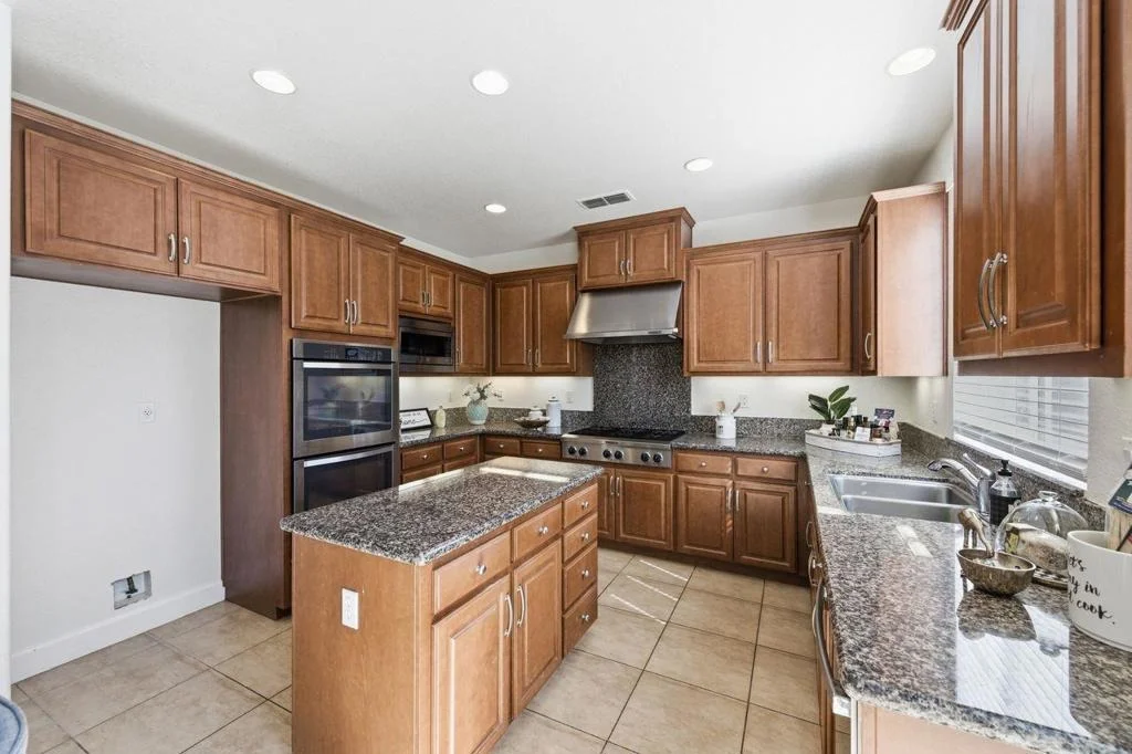 Photo of 698 W Rico Way